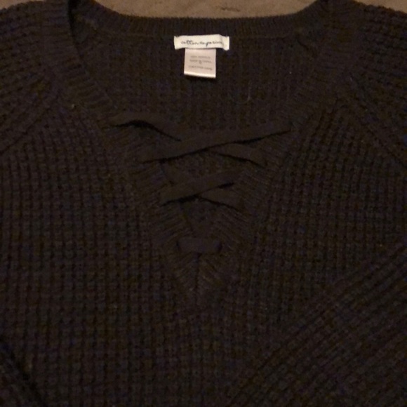 Sweater - Picture 2 of 2